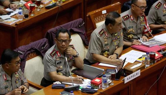 030739600_1480920994-20161205-rapat-polri-jt2