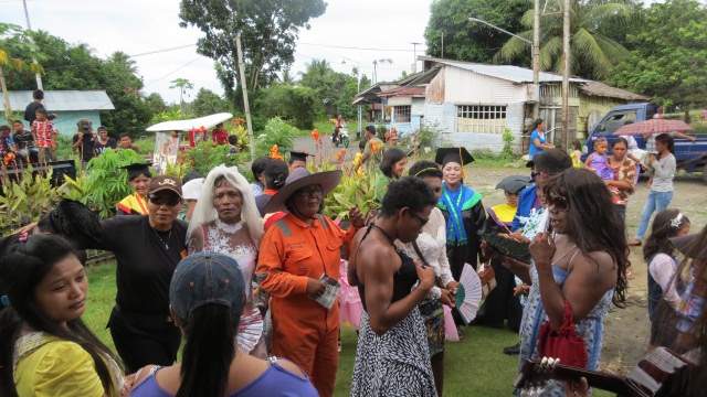 Tampak peserta figura dari Desa Nonapan Baru Kecamatan Poigar.
