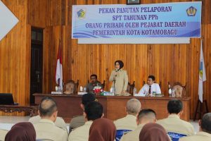 Wali Kota Ir Tatong Bara saat memberikan sambutan dan membuka secara resmi kegiatan pelaporan SPT Tahunan.