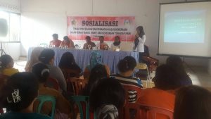 Suasana sosialisasi tentang kekersan terhadap perempuan dan anak.