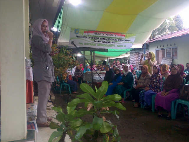 Anggota DPRD Bolmong Sutarsih Mokodompit menggelar reses di Dapil IV Bolmong.