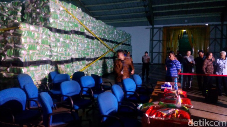 Beras medium jadi premium sedang jadi perbincangan.