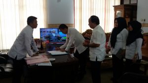 Suasana serah terima jabatan Plh Kepala Inspektorat Kota Kotamobagu yang dipimpin Sekkot Tahlis Gallang.