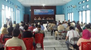 Suasana Sosialisasi BPSK yang dibuka Sekertaris Daerah Kotamobagu, Tahlis Gallang.