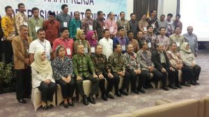 Foto bersama para peserta Raker operasional Materil Sandi