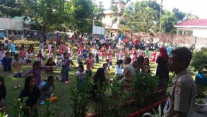 Suasana latihan bersama gerakan tarian kabela yang dilaksanakan oleh Disparbud Kota Kotamobagu.