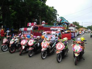 Tmpak kenderaan roda dua dan roda empat yang sudah dihias 