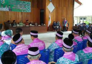 Perwakilan jemaah haji kotamobagu, Maaruf Mamonto, saat memberikan sambutan.