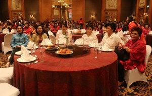 Tampak Walikota Ir Tatong Bara Saat menghadiri resepsi syukuran Pelantikan Gubenur Sulut OD-SK