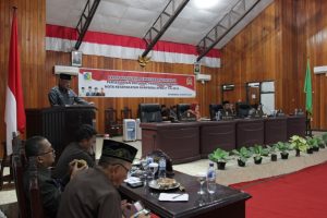 Suasana sidang paripurna penetapan APBD-P tahun 2016