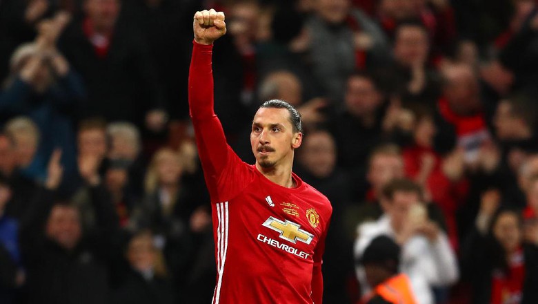 Ibrahimovic mungkin saja tetap berseragam MU di musim depan.