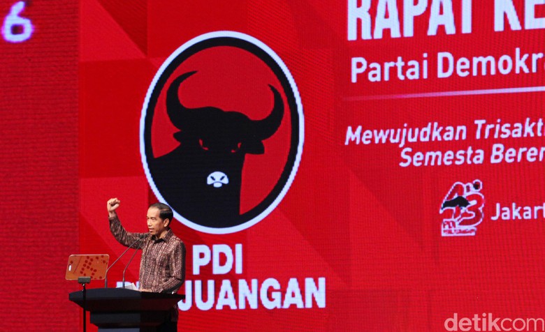 Jokowi berpidato di Rakernas I PDIP