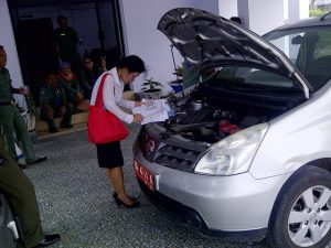 Pemeriksaan sala satu kenderaan dinas milik pemkot  oleh BPK beberapa waktu lalu