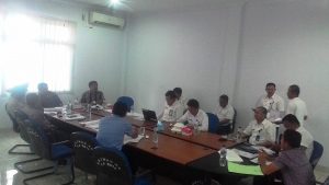 Tampak Sekertaris Daerah, Tahlis Gallang, selaku ketua tim anggaran pemerintah daerah saat pembahasan dengan Banggar DPRD 