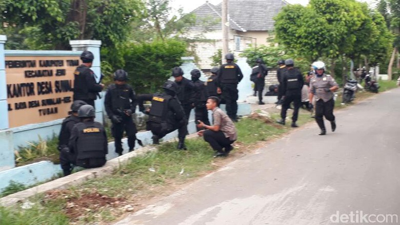 Penembakan terhadap anggota polisi di Tuban