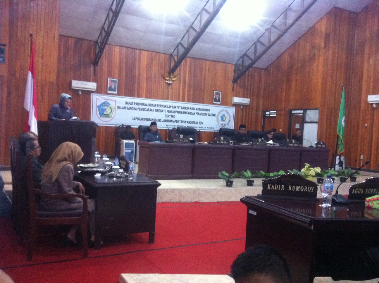 Tampak suasana sudang Paripurna Dewan Perwakilan Rakyat Daerah Kota Kotamobagu. (Foto: dadang/ProBMR)