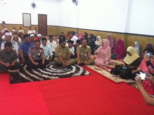 Tampak suasana keakraban Gubenur dan Wakil Gubernur bersama Walikota jelang buka puasa bersama 