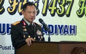 Kapolri Jendral Pol Tito Karnavian menghadiri acara Silaturahmi Idul Fitri 1437 H di Gedung Pusat Dakwah Muhammadiyah, Jakarta, 