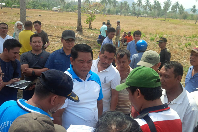 Tampak Bupati Salihi Mokodongan kunjungi lokasi pembangunan pasar 