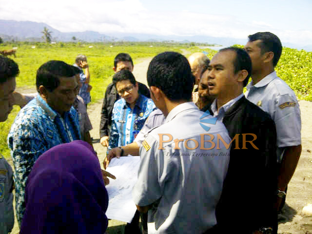 Bupati Salihi Mokodongan dampingi tim survey bandara dari Kemenhub, beberapa waktu lalu